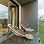 Apartament West Sky - Classic Gold&silver - Perłowa Przystań