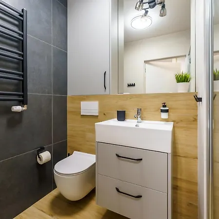 Apartament West Sky - Classic Gold&silver - Perłowa Przystań
