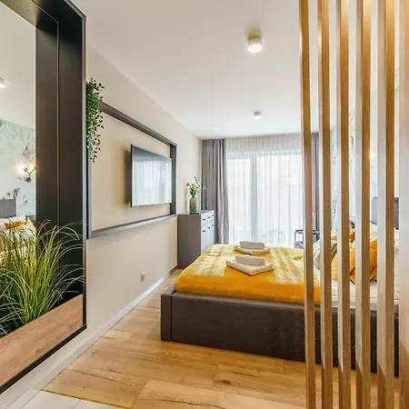 West Sky - Classic Gold&silver - Perłowa Przystań Apartament Kołobrzeg