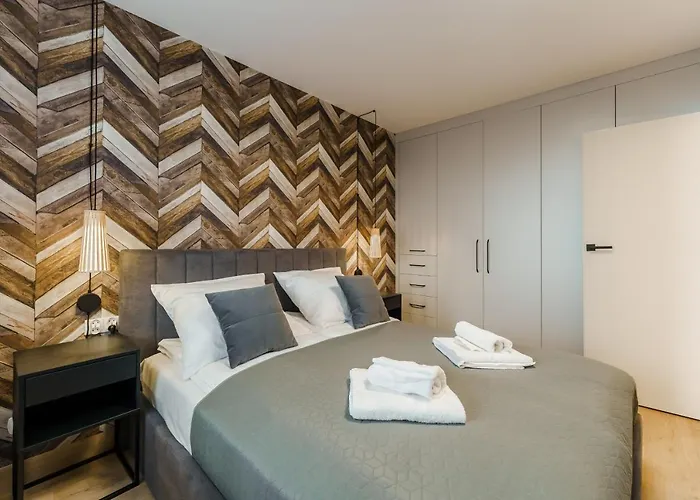 Perlowa Przystan Rent - Classic Gold & Silver